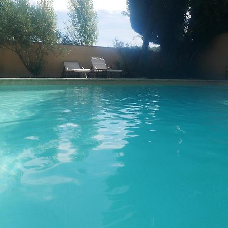 La Feniere Bed & Breakfast Vénéjan Dış mekan fotoğraf