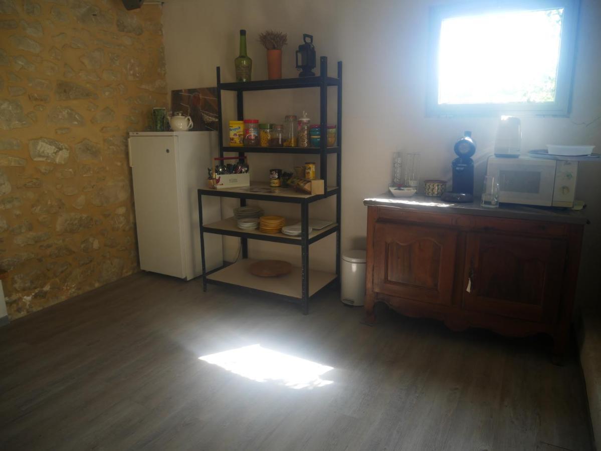 La Feniere Bed & Breakfast Vénéjan Dış mekan fotoğraf