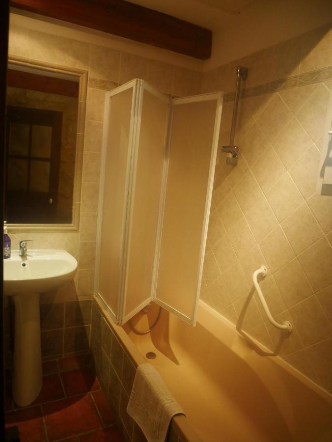 La Feniere Bed & Breakfast Vénéjan Dış mekan fotoğraf