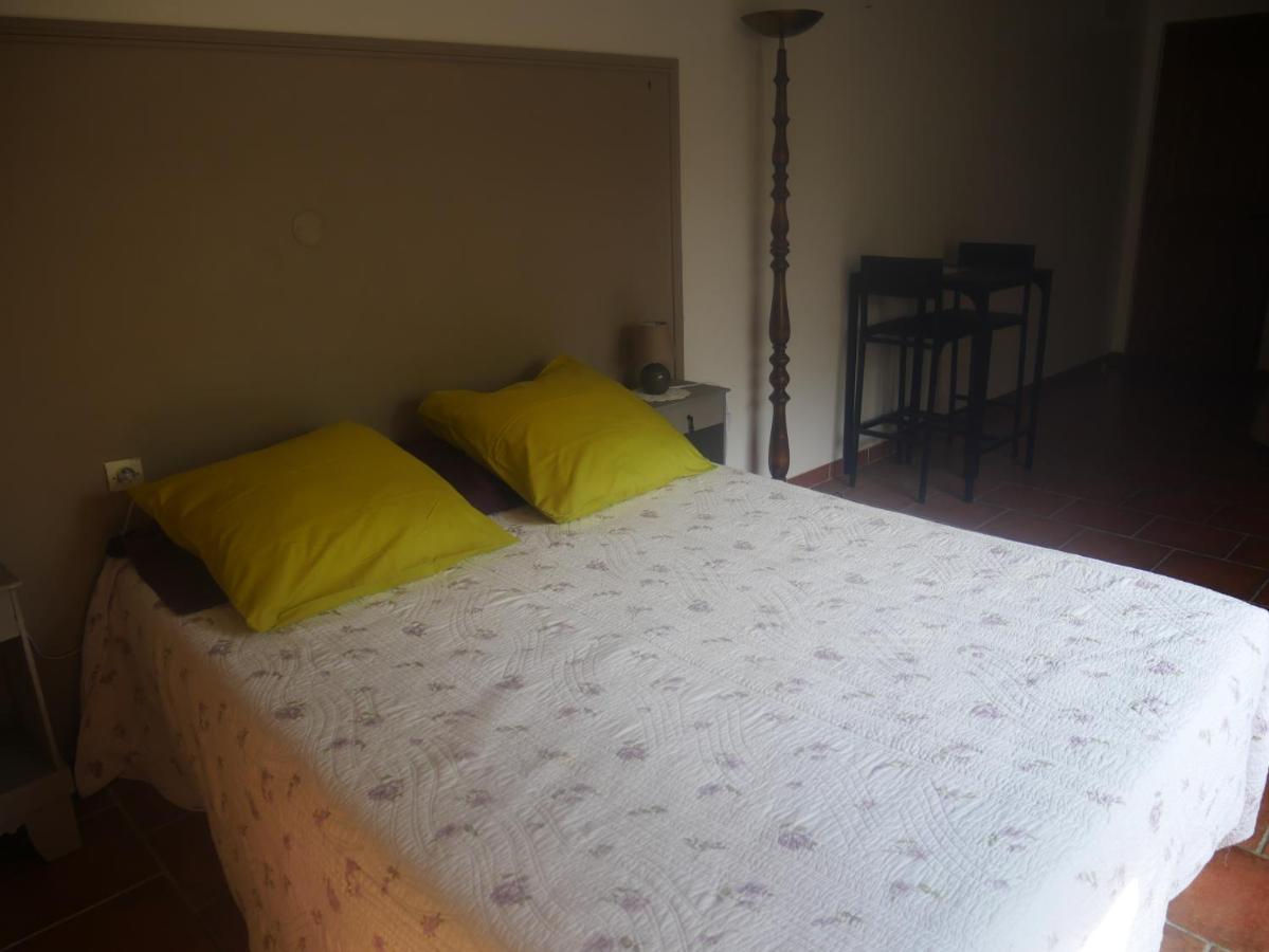 La Feniere Bed & Breakfast Vénéjan Dış mekan fotoğraf