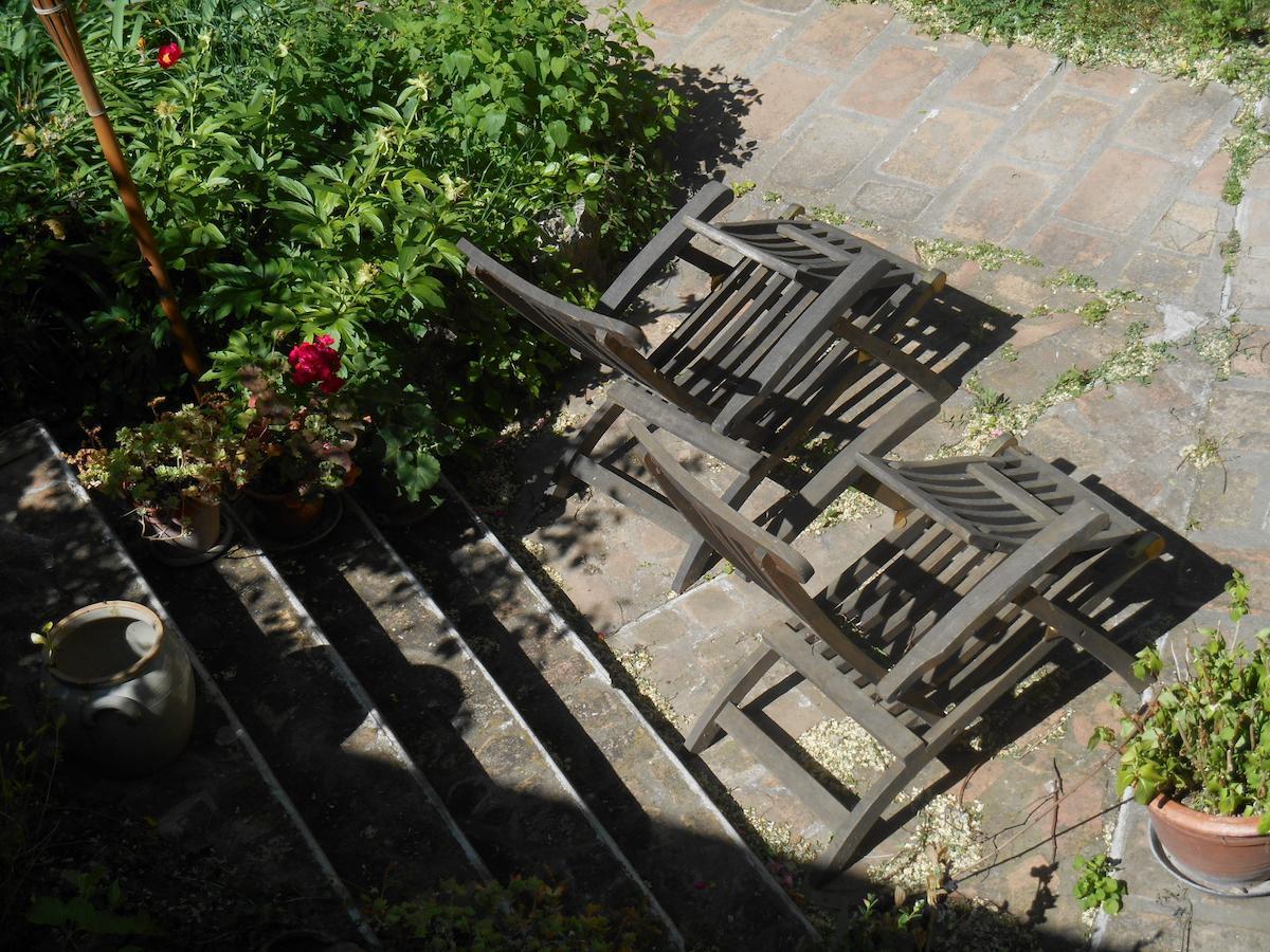 La Feniere Bed & Breakfast Vénéjan Dış mekan fotoğraf