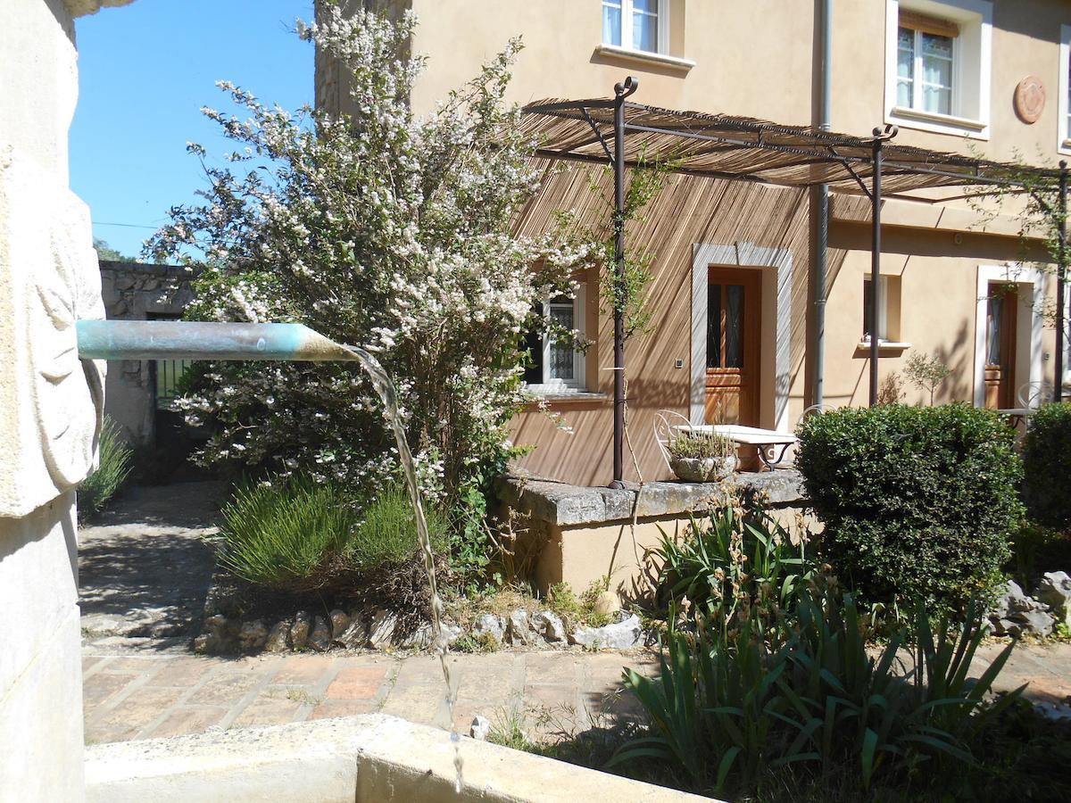 La Feniere Bed & Breakfast Vénéjan Dış mekan fotoğraf
